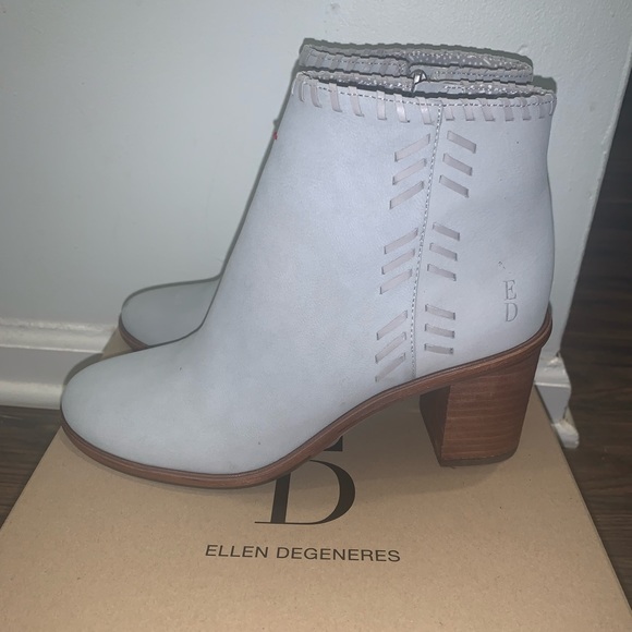 Ellen DeGeneres Leather Ankle Boots Susumu Gravel Gray Size 8 - Picture 8 of 13
